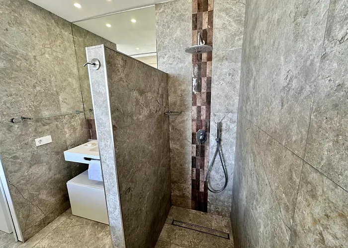 Apartamento Private & Terrace, Pool *