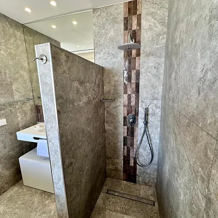 דירה Private & Terrace, Pool *